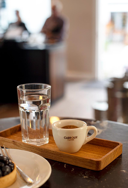tischlerrei-hamburg-inneneinrichtung-cafe